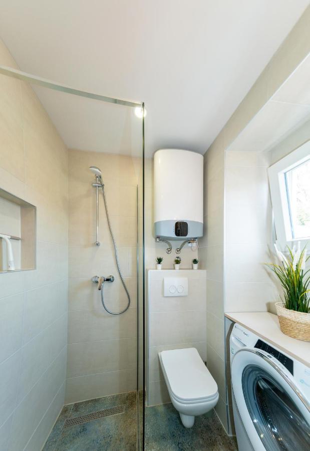 New Cozy Apartment - Center Of Old Town Омиш Экстерьер фото