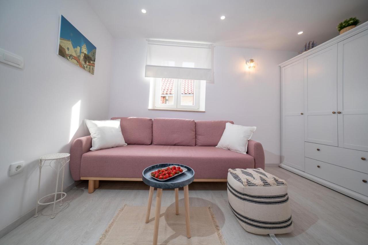 New Cozy Apartment - Center Of Old Town Омиш Экстерьер фото
