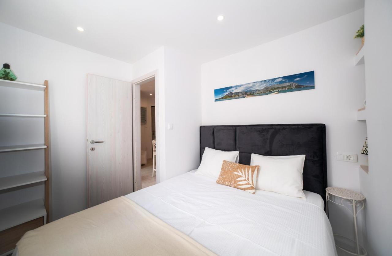 New Cozy Apartment - Center Of Old Town Омиш Экстерьер фото