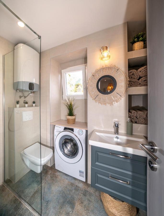 New Cozy Apartment - Center Of Old Town Омиш Экстерьер фото