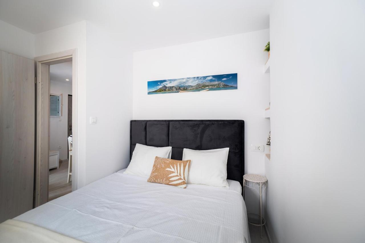 New Cozy Apartment - Center Of Old Town Омиш Экстерьер фото