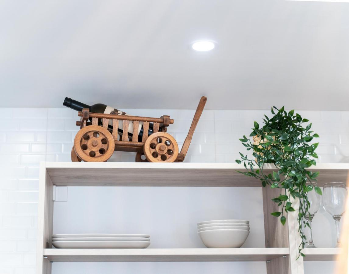 New Cozy Apartment - Center Of Old Town Омиш Экстерьер фото